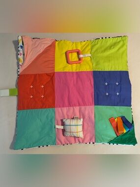 Lovevery Sensory play Mat